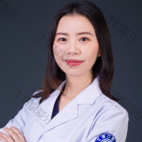杨月