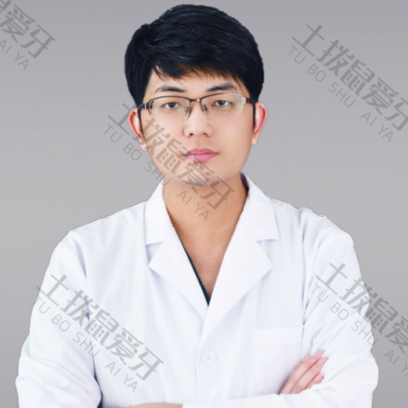 桂磊医生做种植牙怎么样？医生简介与坐诊医院详情一览~