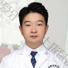芦博轩