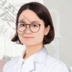张芸