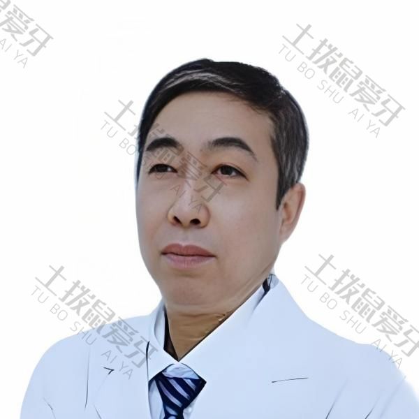 裘松波