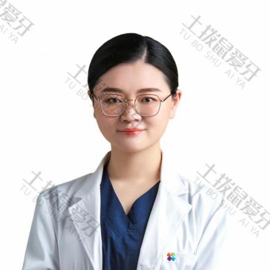 廖婧