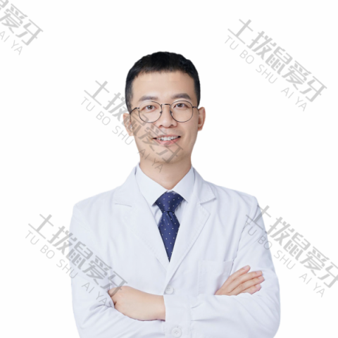 李楠