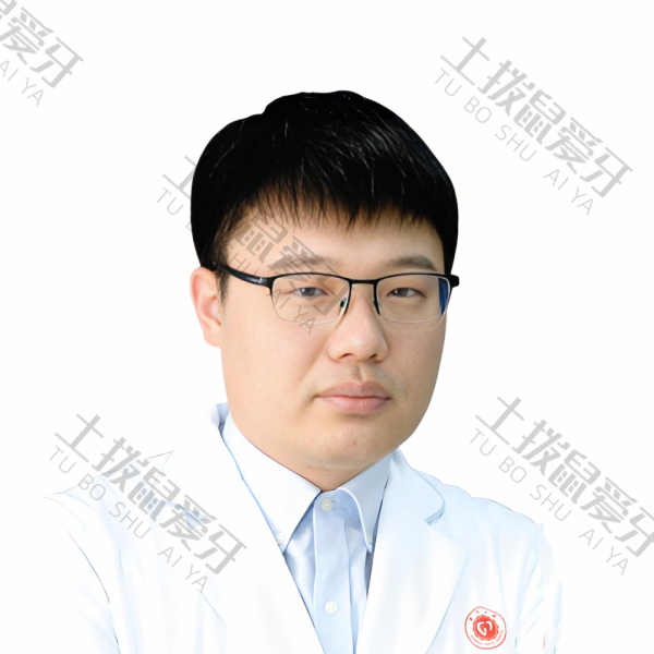 王忠磊