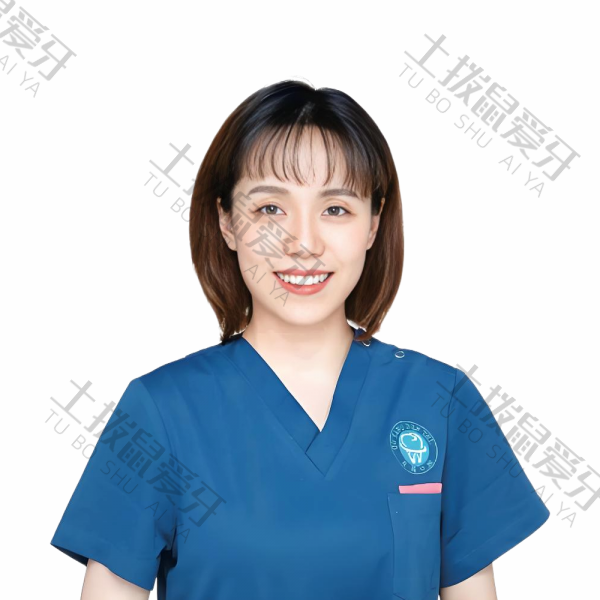 瞿杨