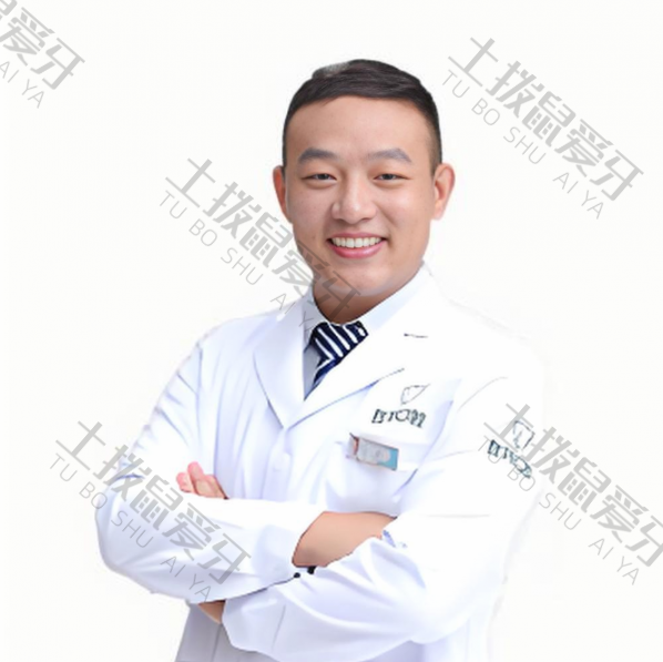 张雷