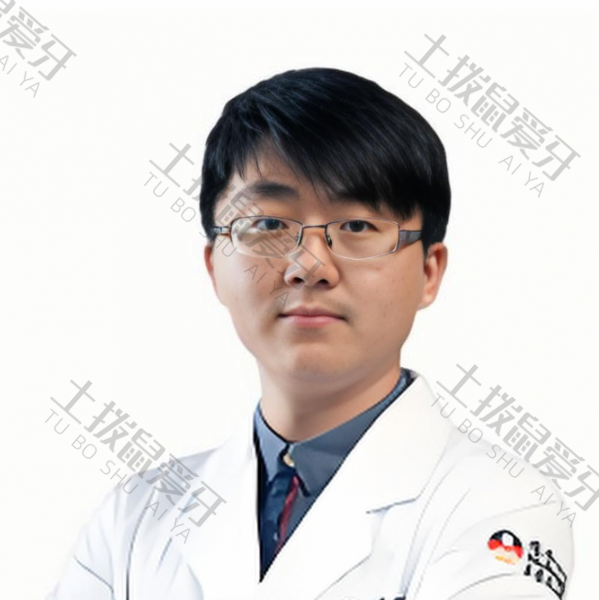 杨腾飞