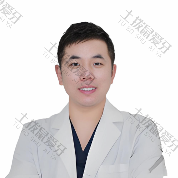 詹明明