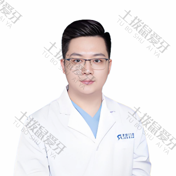 郑炜宸