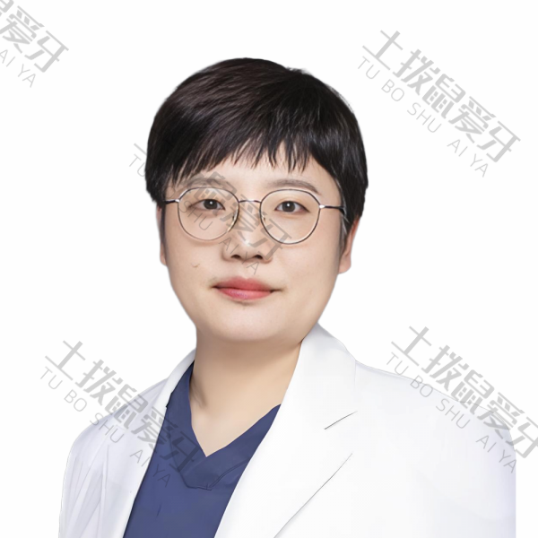李莉