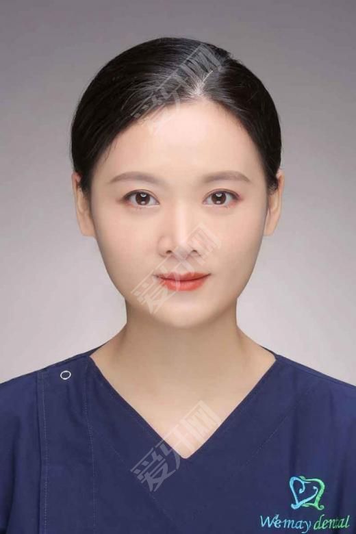 校华医生