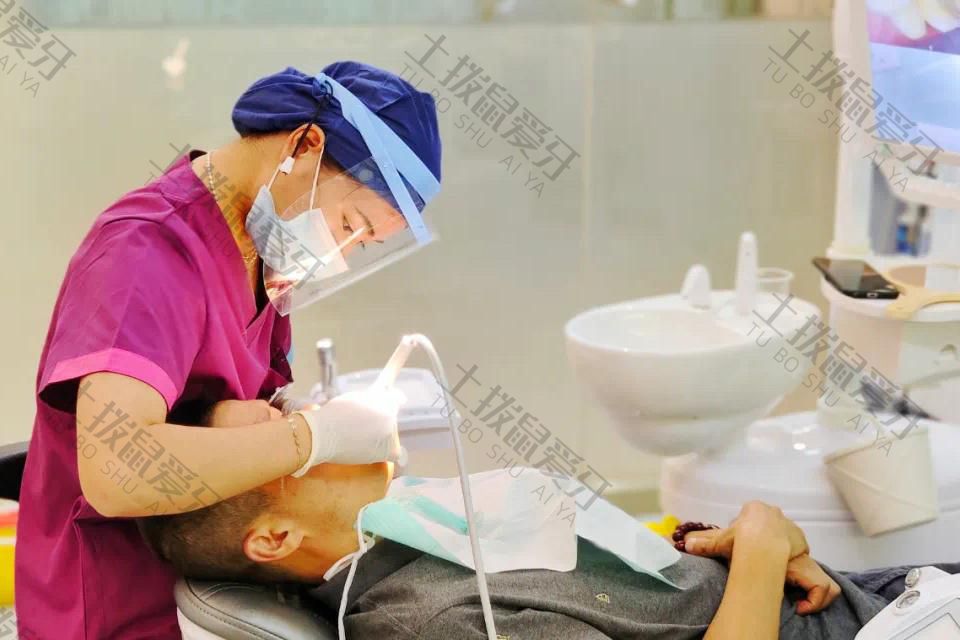荆州咿呀口腔(雅新容华口腔医院)